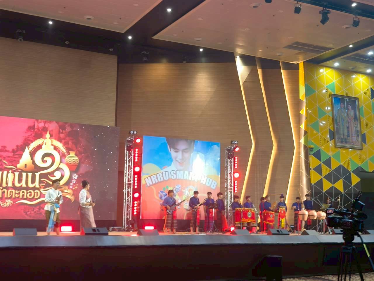 LINE_ALBUM_peid ban mrph.nm  _ mthr.xisan_251114_16.jpg